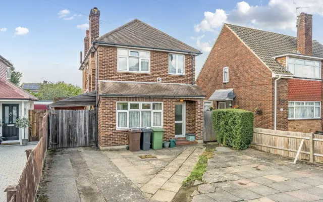 Ruxley Lane, Epsom, KT19, photo 1