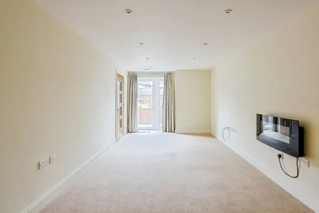 Macaulay Road, Broadstone, BH18, photo 3