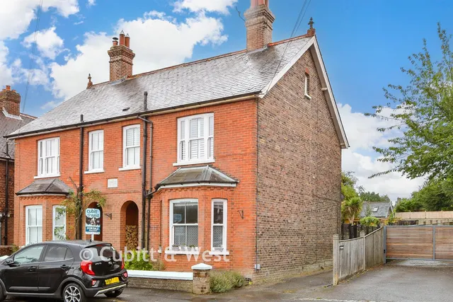 Cranston Road, East Grinstead, RH19, photo 1