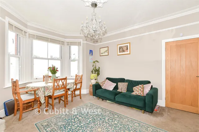 Cranston Road, East Grinstead, RH19, photo 3