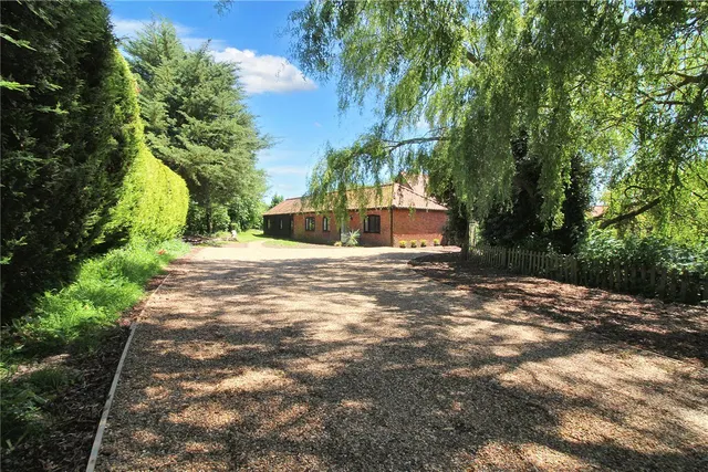 Church Road, South Burlingham, NR13, photo 2