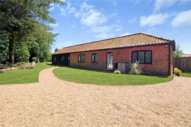 Church Road, South Burlingham, NR13, photo 1