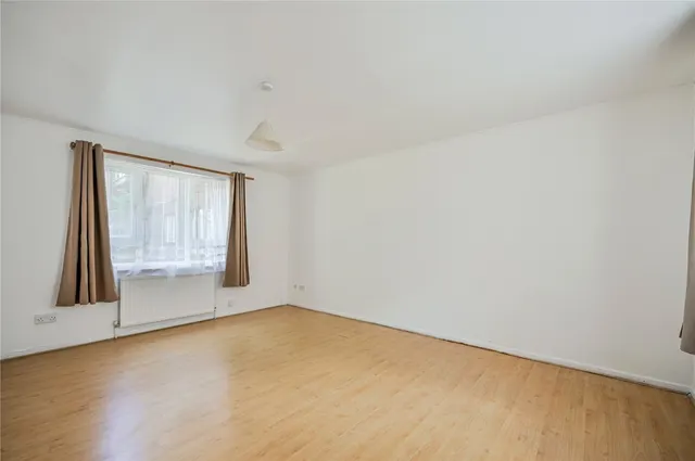Eastern Road, London, N22, photo 2