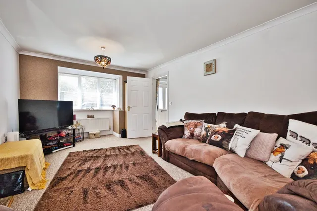 Somerset Way, Highbridge, TA9, photo 3