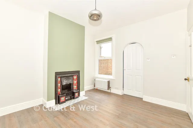St. Chad's Avenue, Portsmouth, PO2, photo 3