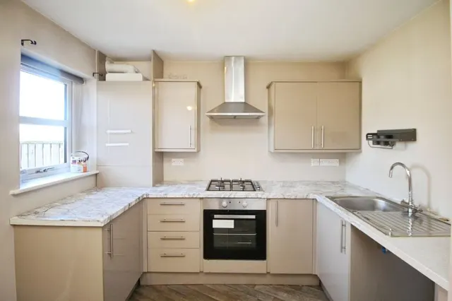Horsley Close, Craghead, DH9, photo 2