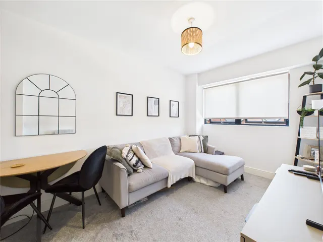 Boulevard View, Bristol, BS14, photo 3