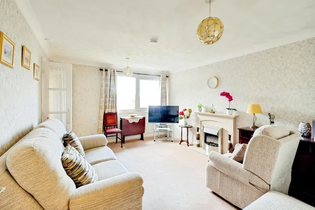 Belle Vue Road, Bournemouth, BH6, photo 2