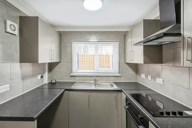 Church Street, Conisbrough, DN12, photo 3