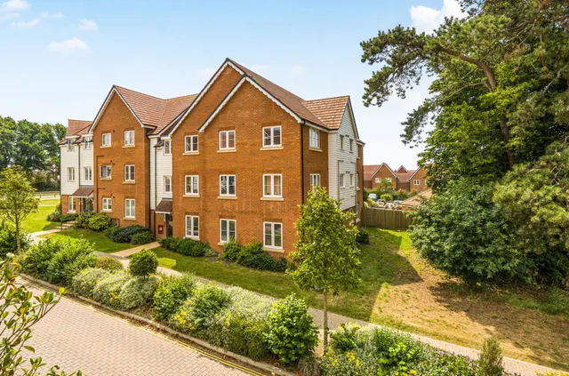Steeplechase Way, Fontwell, BN18, photo 1
