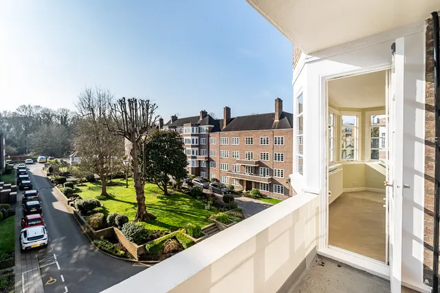 Photo 2 — Putney Heath, London, SW15