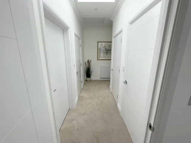 Sandbanks Road, BH14, photo 3