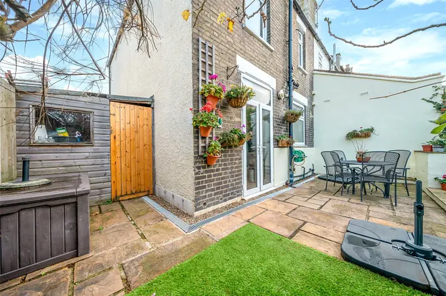 Photo 3 — Brodrick Grove, Abbey Wood, SE2