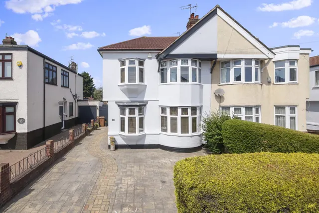 Westwood Lane, Welling, photo 1