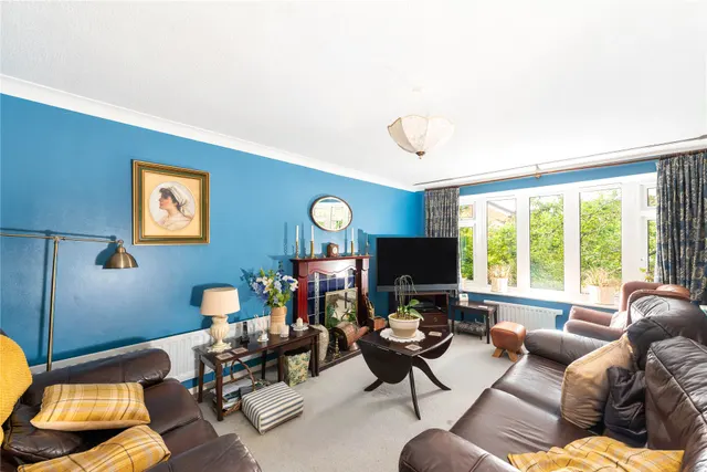 Wordsworth Close, Towcester, NN12, photo 2
