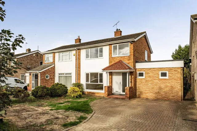 4 bedroom house, Stotfold Hitchin, SG5