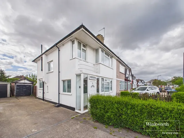 Ormesby Way, Kenton, HA3, photo 1
