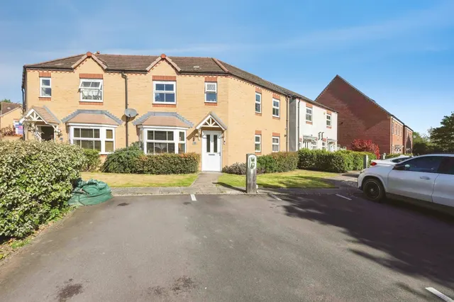 Brythill Drive, Brierley Hill, photo 1