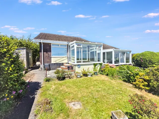 Belmont Park, Pensilva, PL14, photo 1
