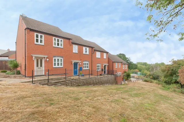 Photo 2 — Olympic Way, Hinckley