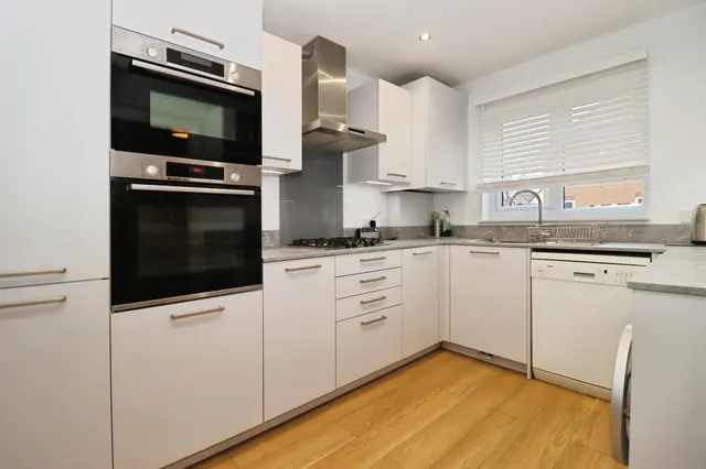 Phipps Barton, Bristol, BS15, photo 3