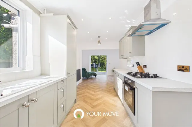 Stradbroke Road, Lowestoft, NR33, photo 1