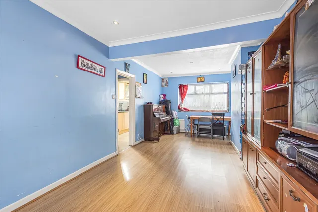 Taunton Way, Stanmore, HA7, photo 3
