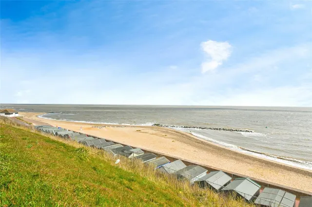 Photo 2 — Kings Avenue, Holland-on-Sea, Clacton-on-Sea, Essex, CO15