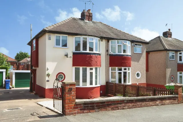 Photo 3 — Foxwood Avenue, Sheffield, S12