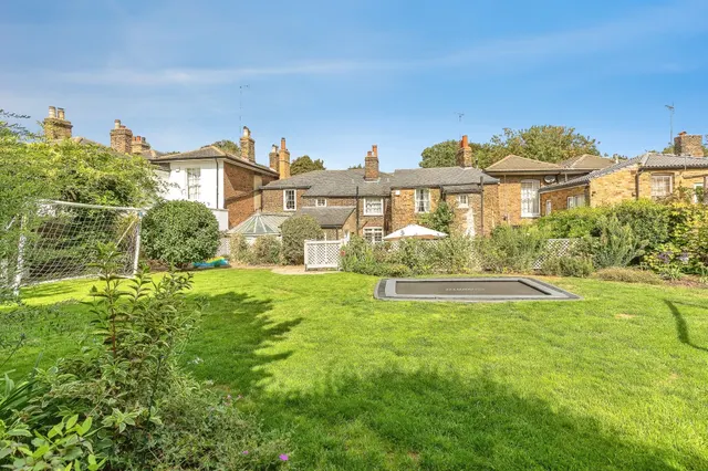 Photo 2 — Medway Road, Brompton, Gillingham