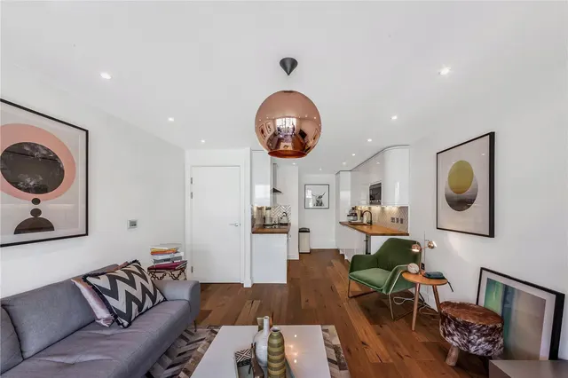 Orsman Road, Haggerston, N1, photo 3