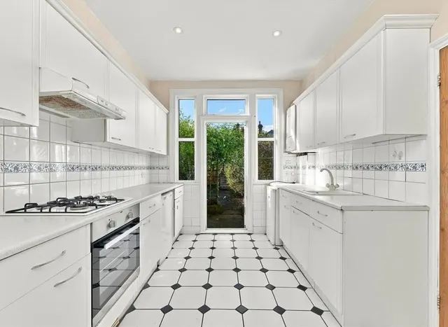 Auckland Road, Kingston Upon Thames, KT1, photo 3
