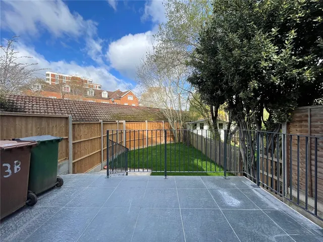 Photo 2 — Woodlands Road, Harrow, HA1