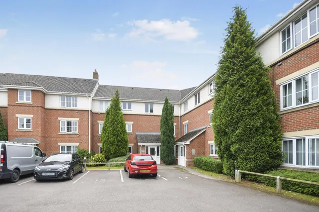 Spinner Croft, Chesterfield, S40, photo 2