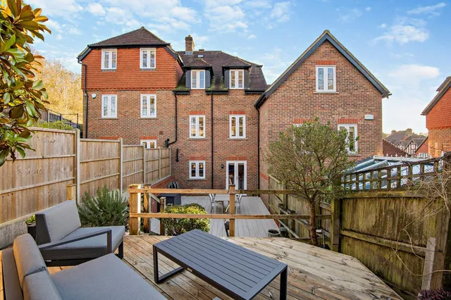Photo 2 — Amherst Place, Sevenoaks, Kent, TN13 3BT