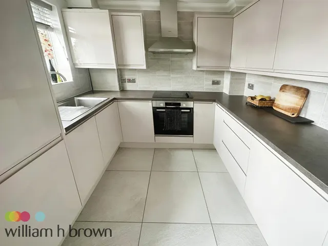 Vista Road, Clacton-On-Sea, CO15, photo 3