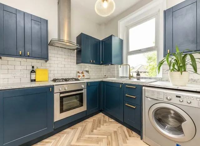Crown Road, St Margarets, TW1, photo 3