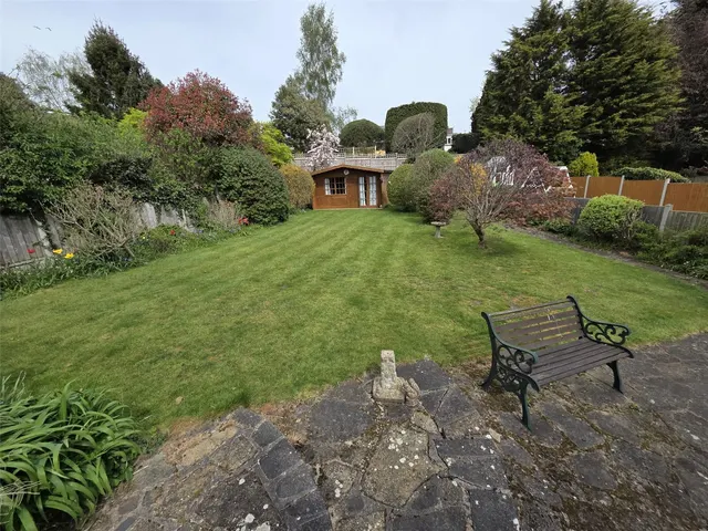 Photo 3 — Chantry Way, Billericay, Essex, CM11