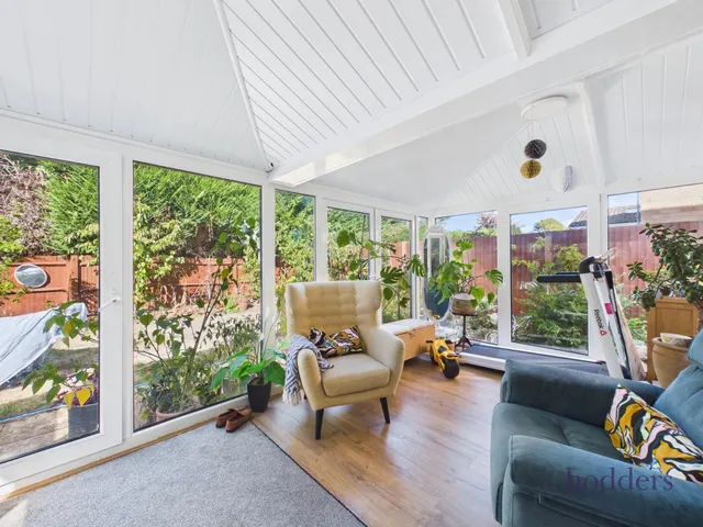 Westwood Avenue, Woodham, KT15, photo 3