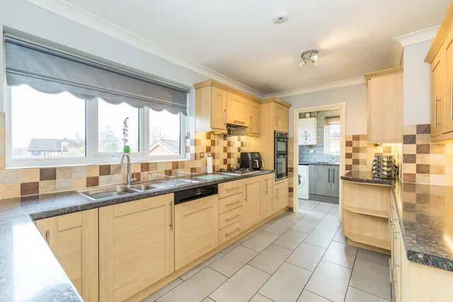 Swinburn Grove, Billinge, WN5, photo 2