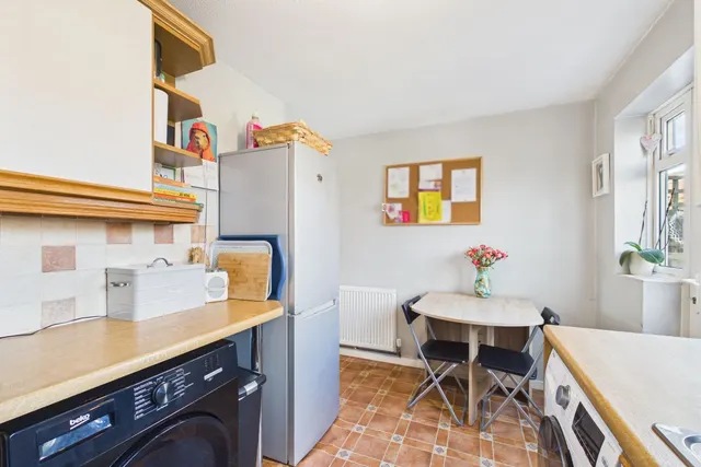 Garths End, Haxby, YO32, photo 3