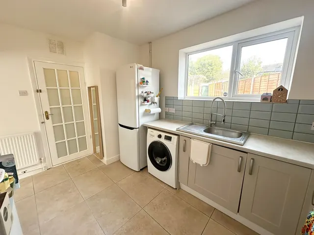 Romford, RM3, photo 3
