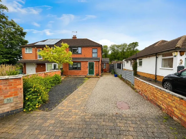 Glen Rise, Leicester, LE2, photo 1