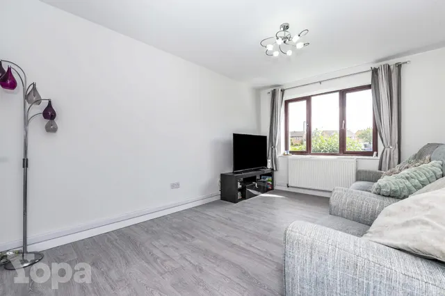 Low Close, Greenhithe, DA9, photo 1