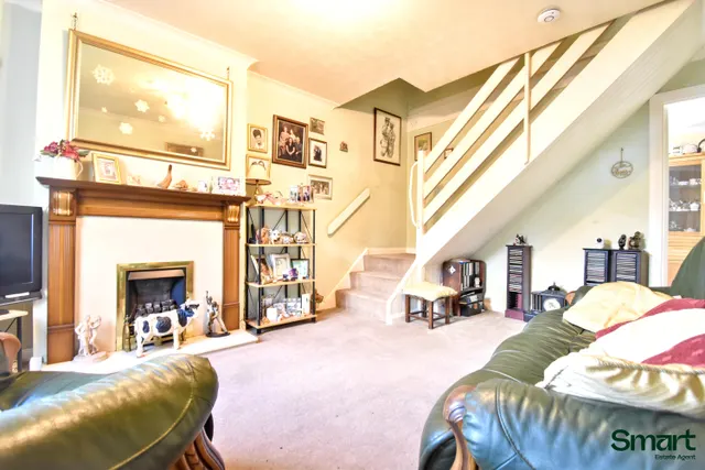 Canberra Close, Exeter, photo 2