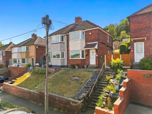 Wingfield Crescent, Sheffield, S12, photo 1