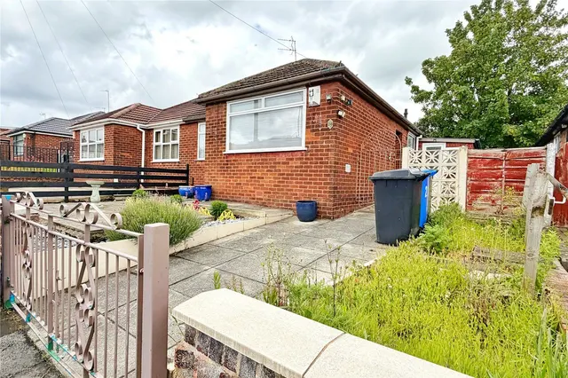 Kelson Avenue, Ashton-under-Lyne, OL7, photo 2