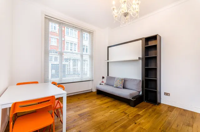 17b Newton Road, London, photo 1