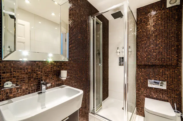 Photo 3 — 17b Newton Road, London