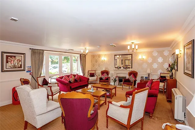 New Brighton Road, Emsworth, PO10, photo 2